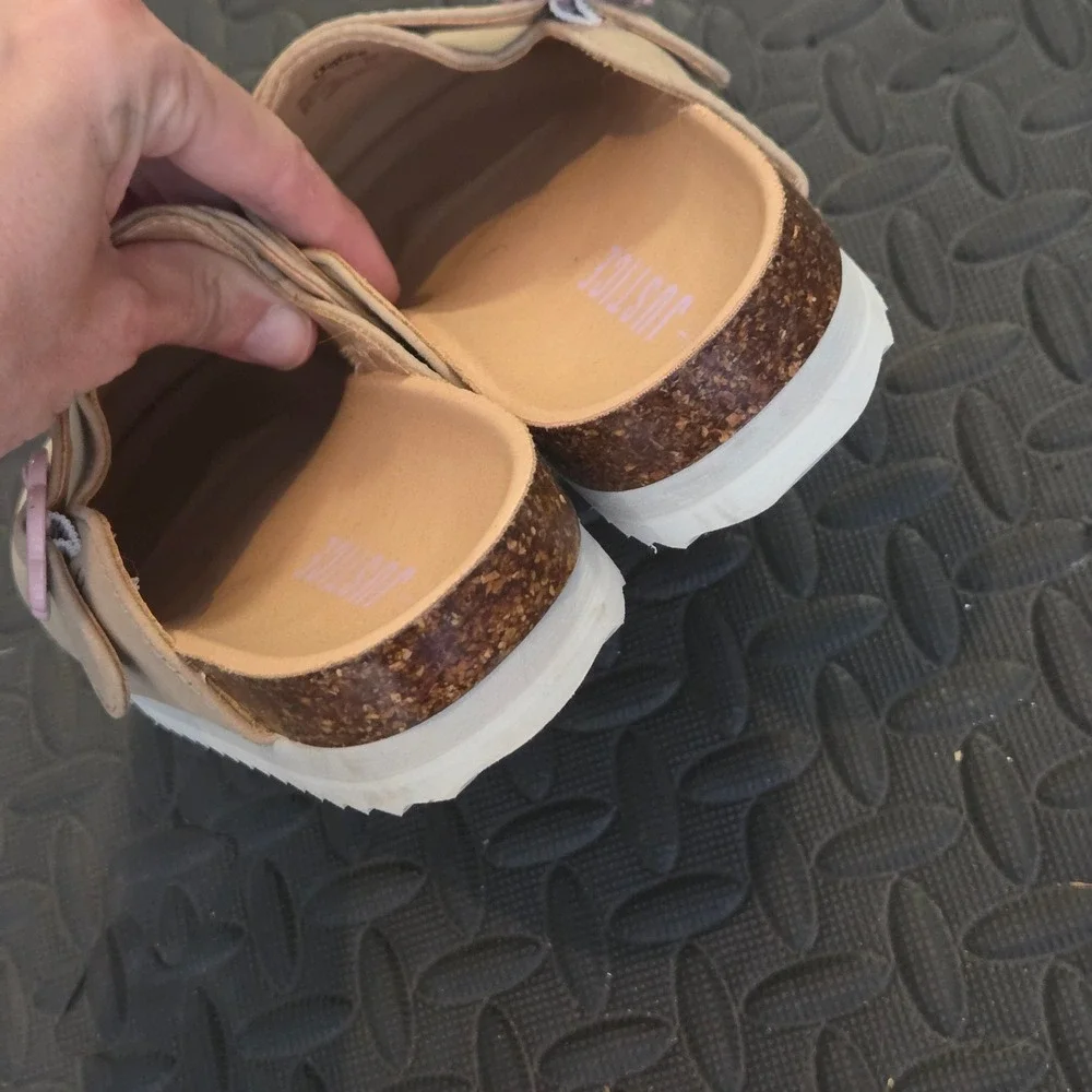 Justice Flower Buckle Clogs Kids Size 1 Tan Faux Suede Platform Mules